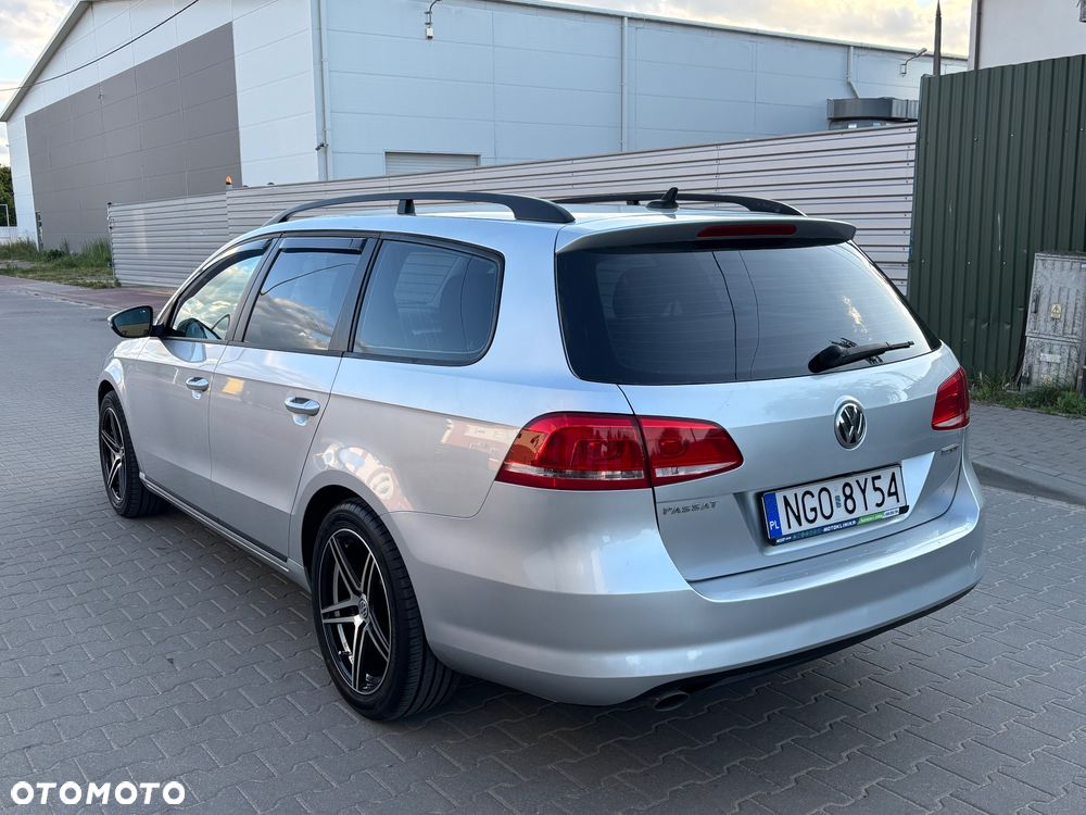 Volkswagen Passat - 22