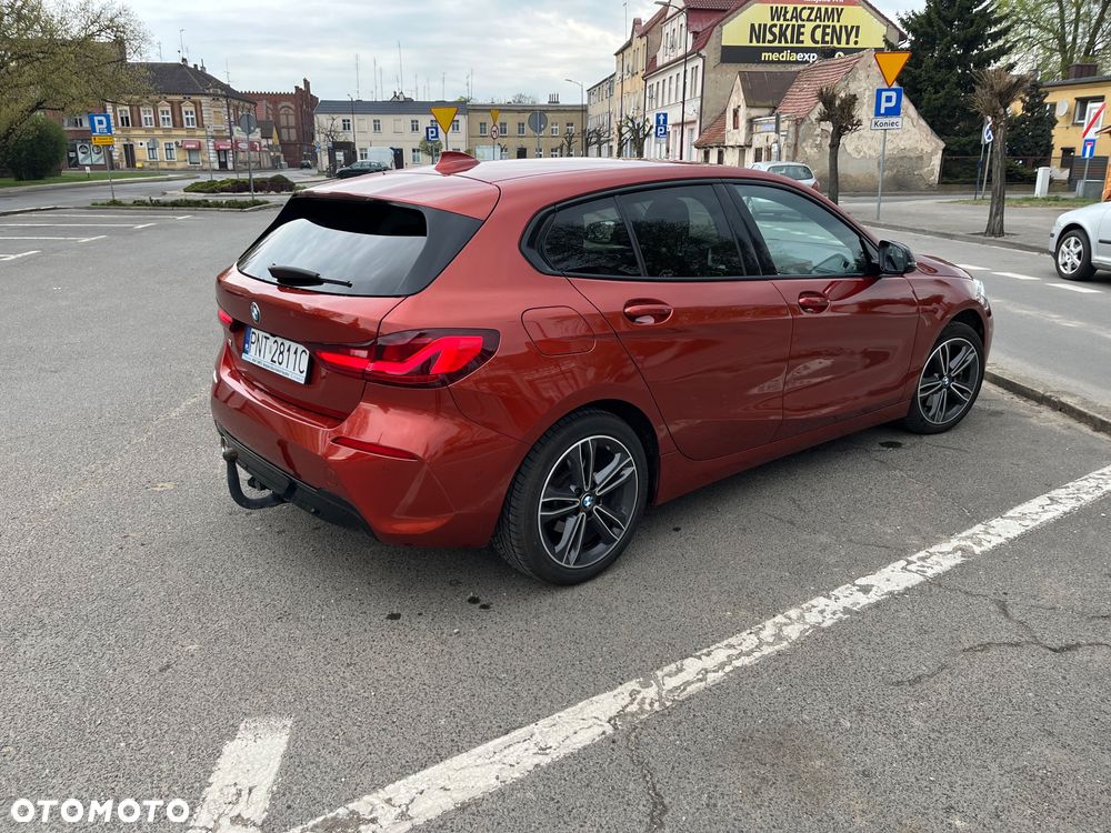 BMW Seria 1 118i Sport Line Shadow - 12