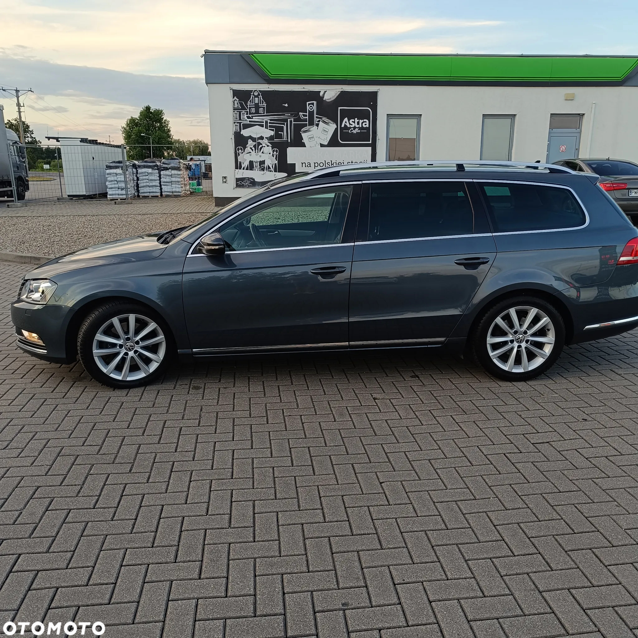 Volkswagen Passat 2.0 TDI Highline - 15