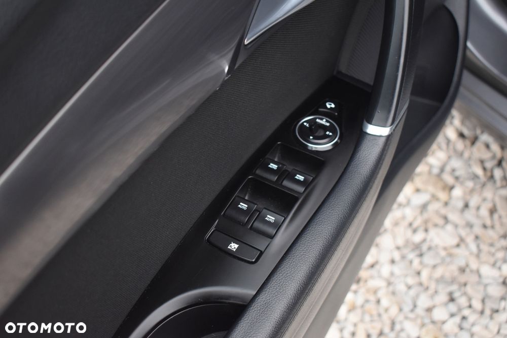 Hyundai i40 1.7 CRDi Comfort + - 26