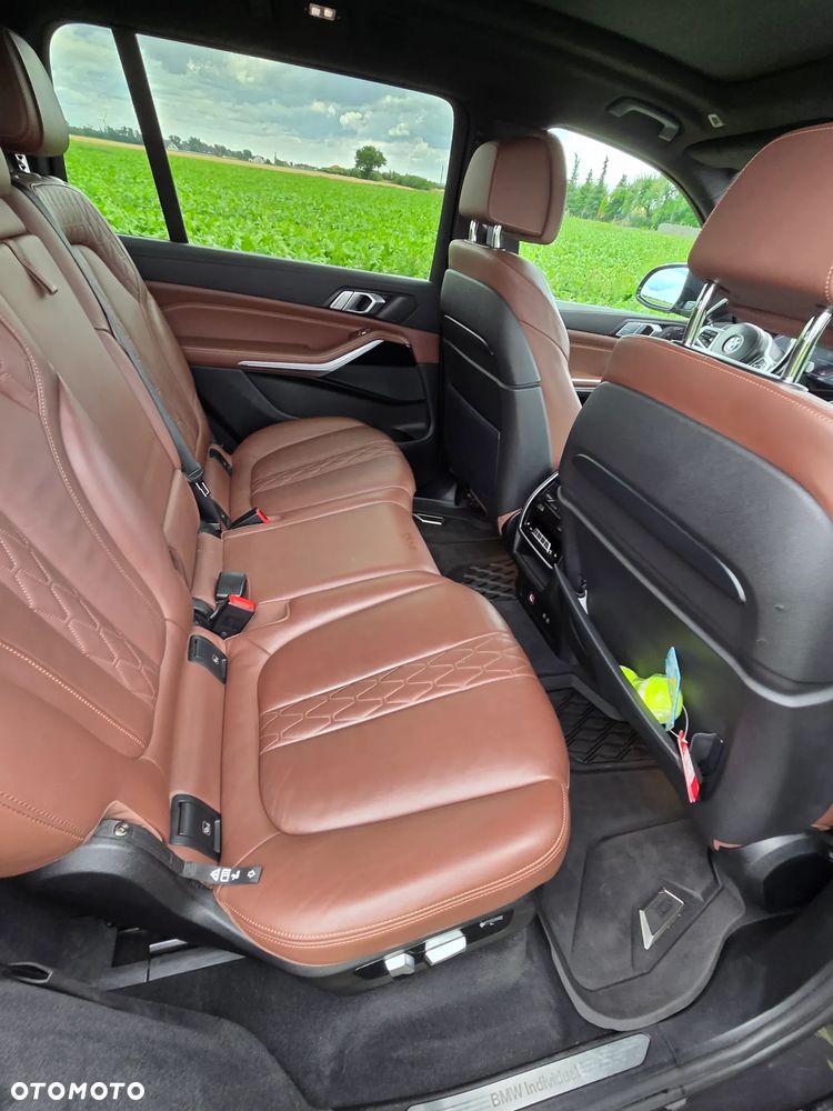 BMW X7 xDrive40d mHEV - 11