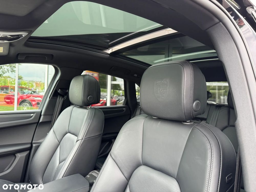 Porsche Macan T - 17