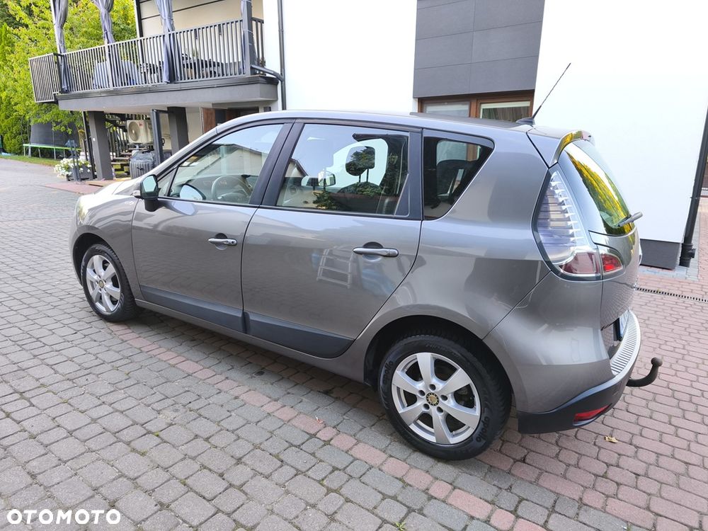 Renault Scenic 1.6 16V 110 TomTom Edition - 16
