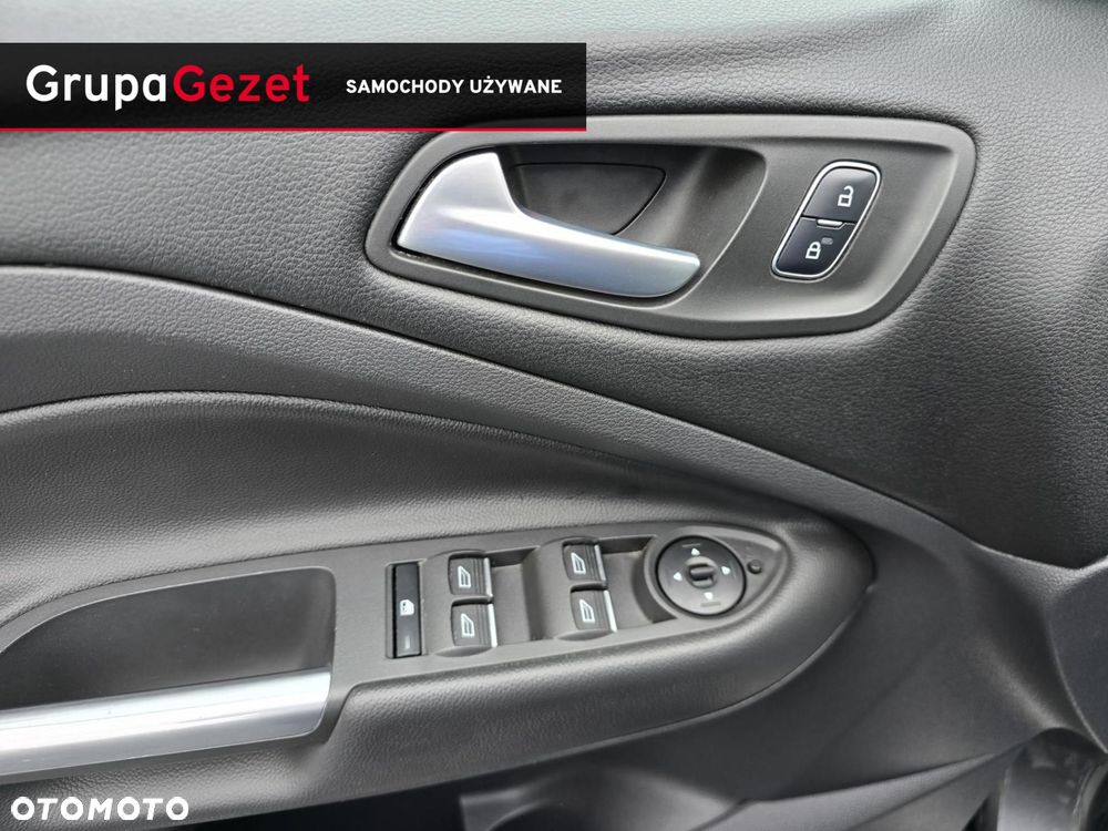 Ford Kuga - 8