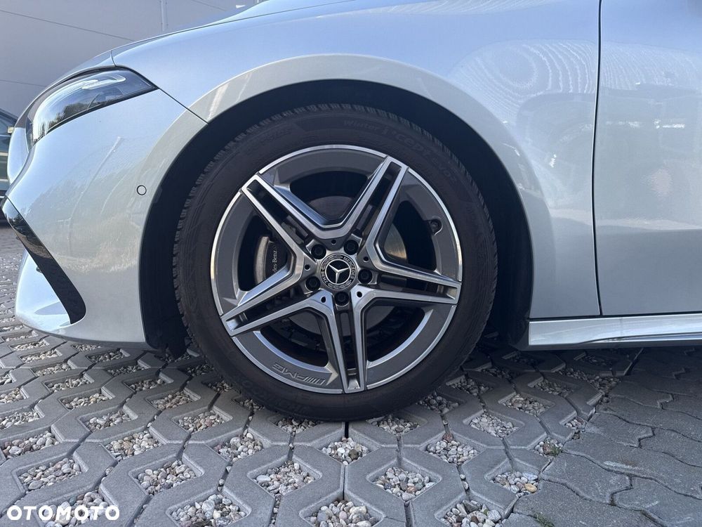 Mercedes-Benz Klasa A 200 AMG Line 7G-DCT - 38