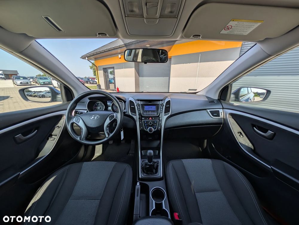Hyundai i30 1.6 CRDi Comfort - 31