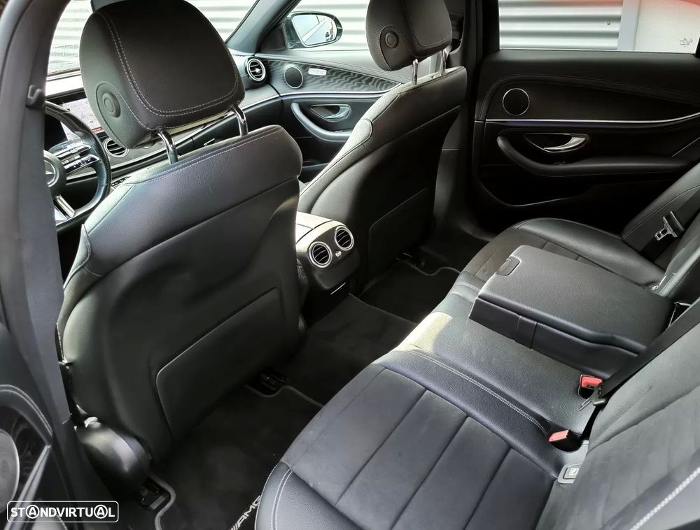 Mercedes-Benz E 300 de AMG Line - 23