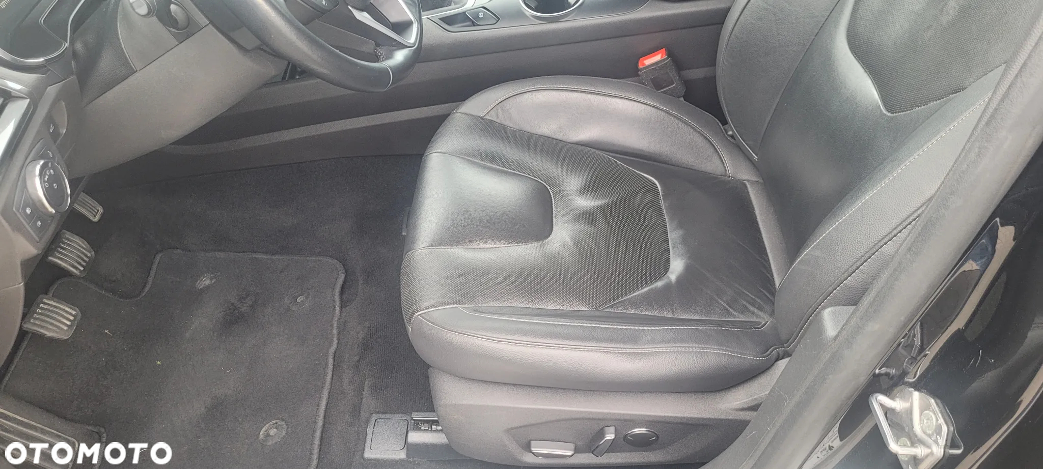 Ford Mondeo 2.0 EcoBlue Titanium - 27