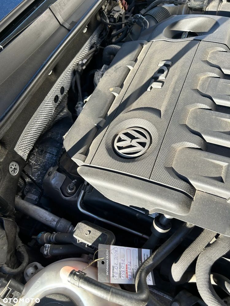 Volkswagen Golf - 22