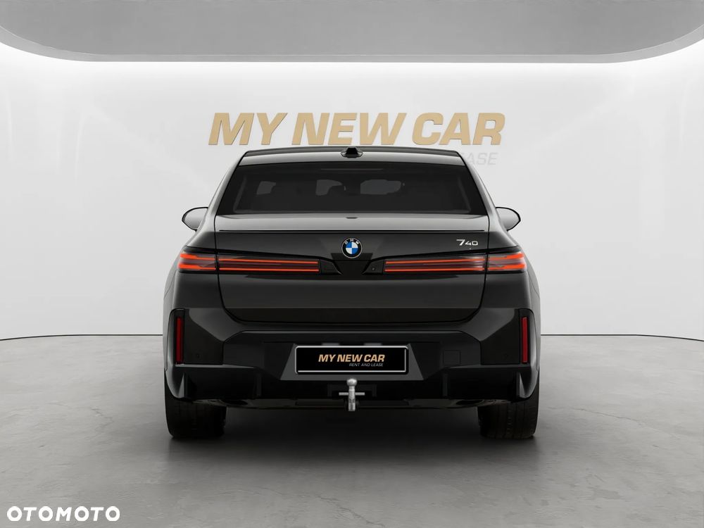BMW Seria 7 - 37