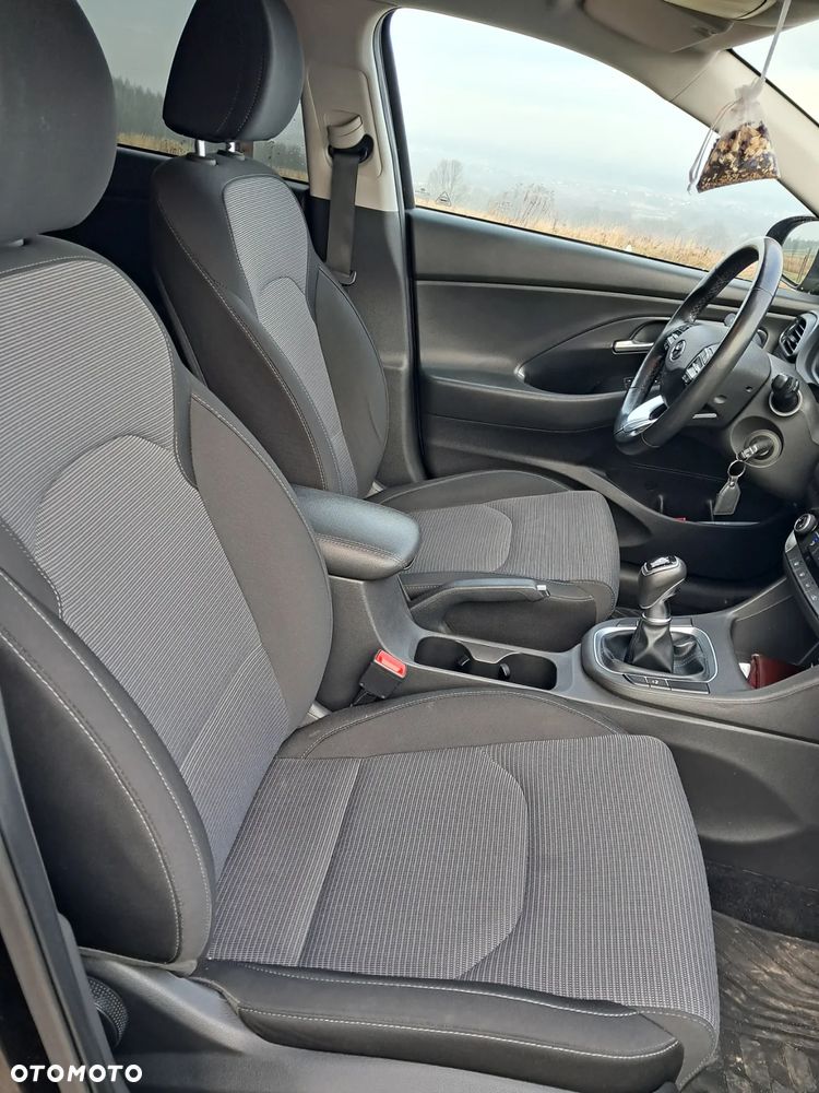 Hyundai i30 1.5 DPI Classic + - 6