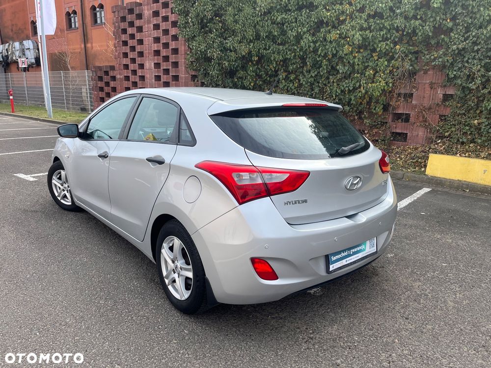 Hyundai i30 1.4 Classic + - 7