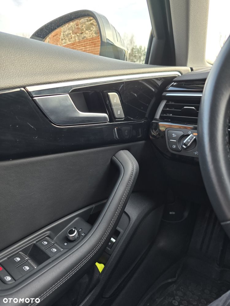 Audi A4 Limousine - 20