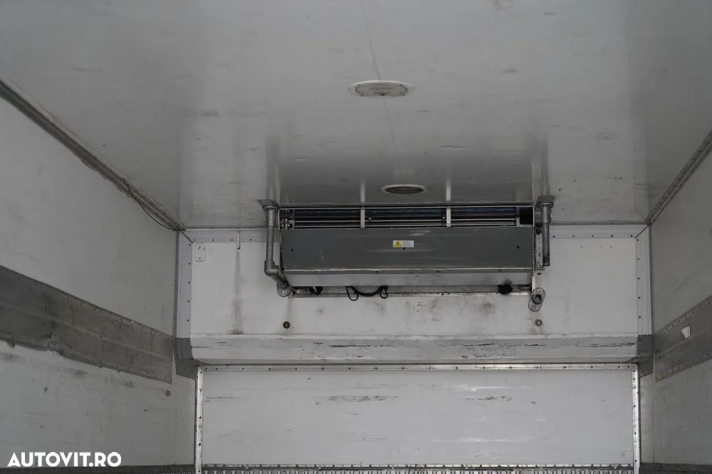 Schmitz Cargobull /  8.2 M REFRIGERATION UNIT / CARRIER SUPRA 950 UNIT - 8