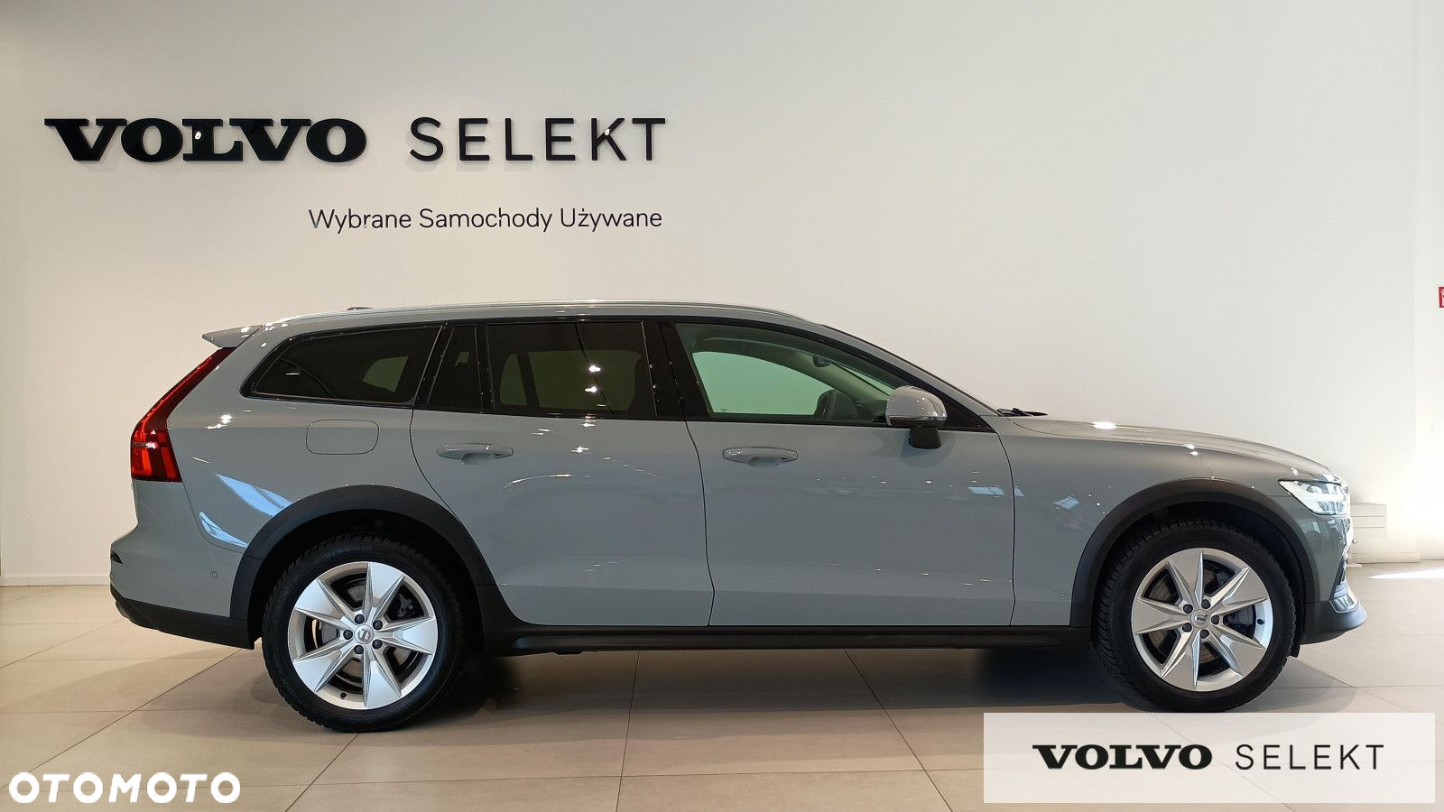 Volvo V60 Cross Country - 5