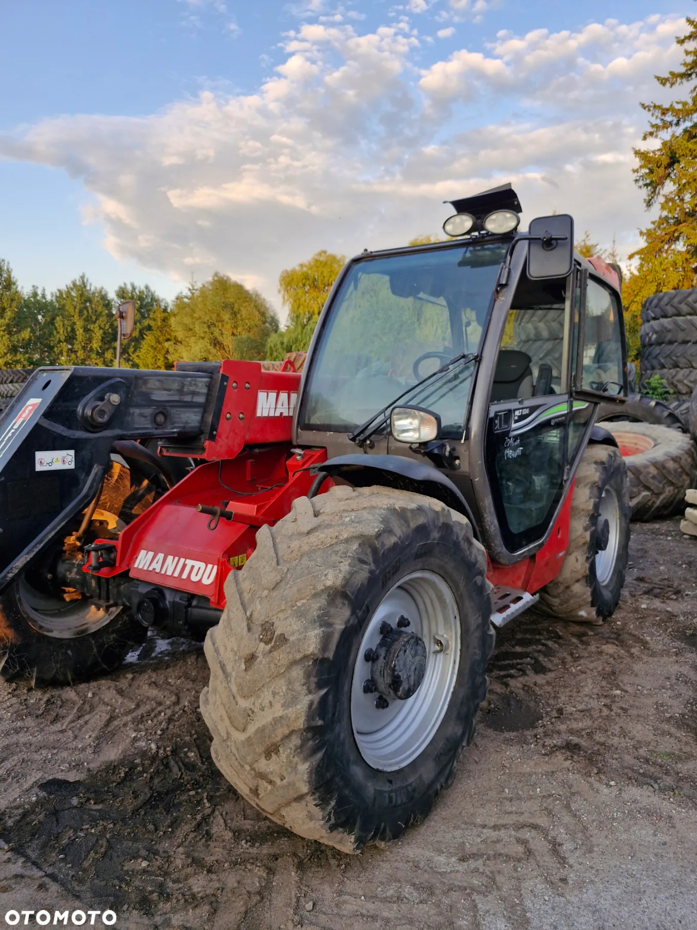 JCB - 2