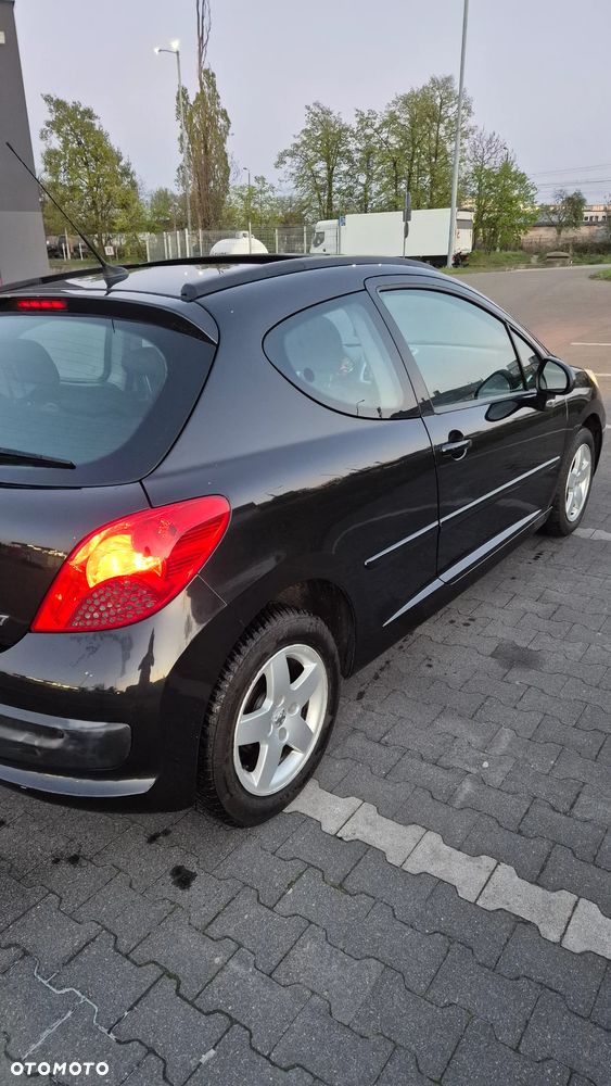 Peugeot 207 1.4 16V U Move - 10