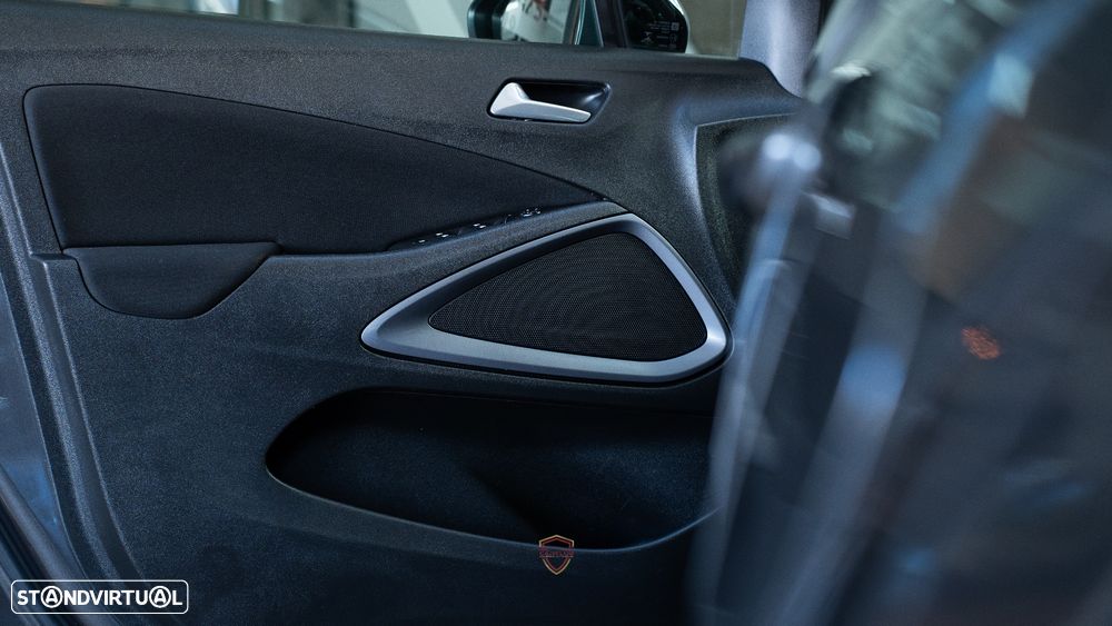 Opel Crossland X - 13