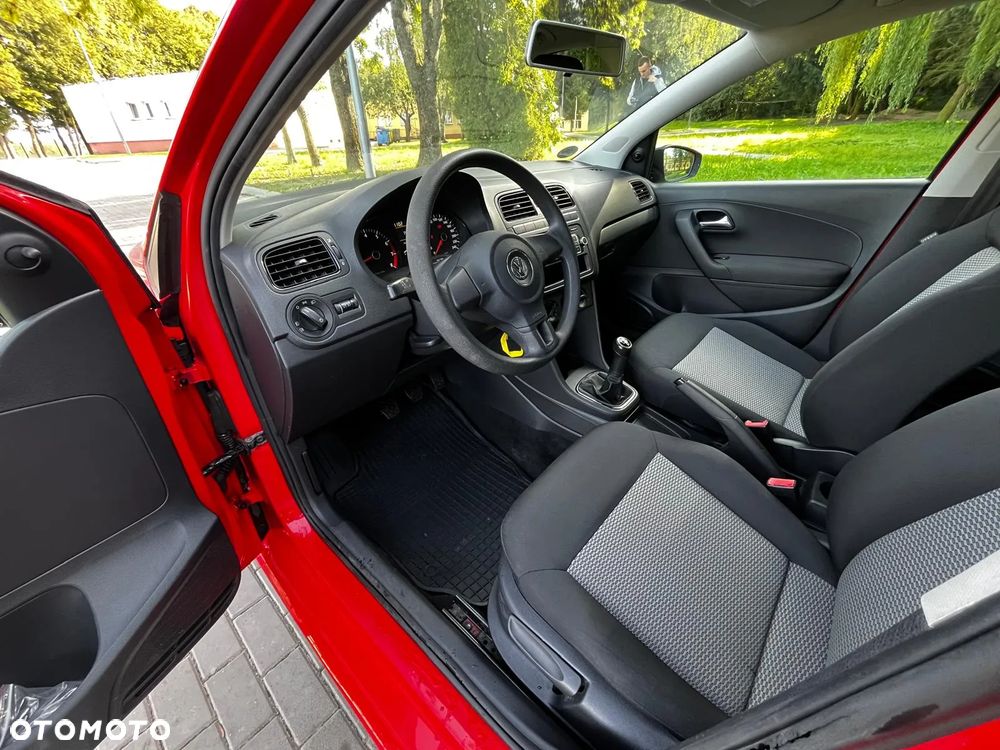 Volkswagen Polo - 8