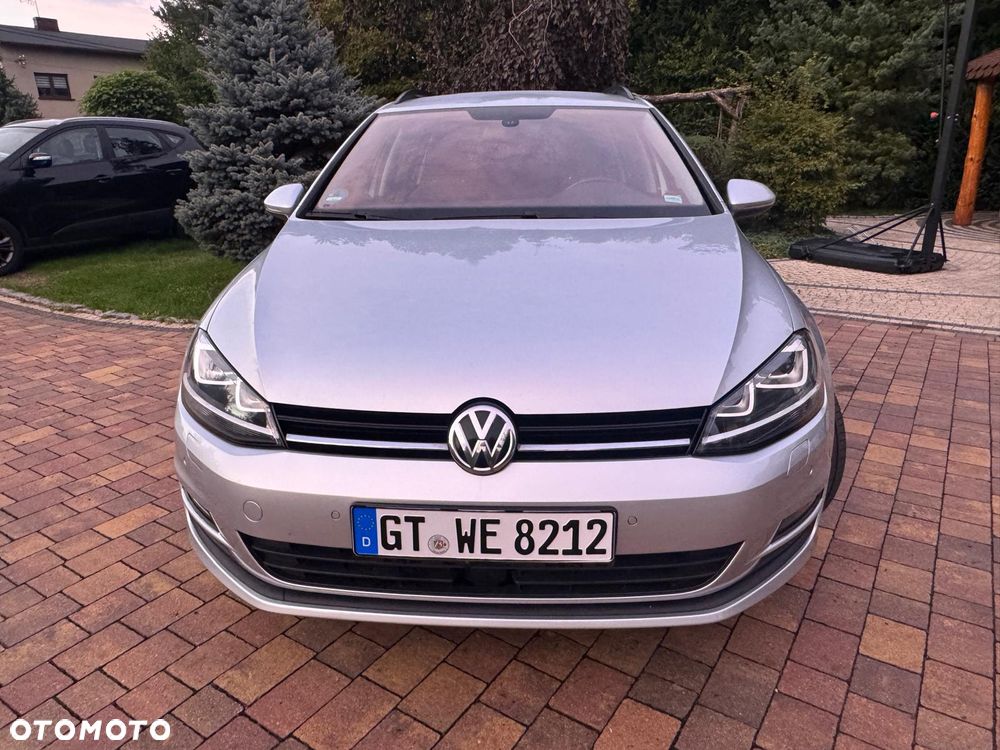 Volkswagen Golf - 5