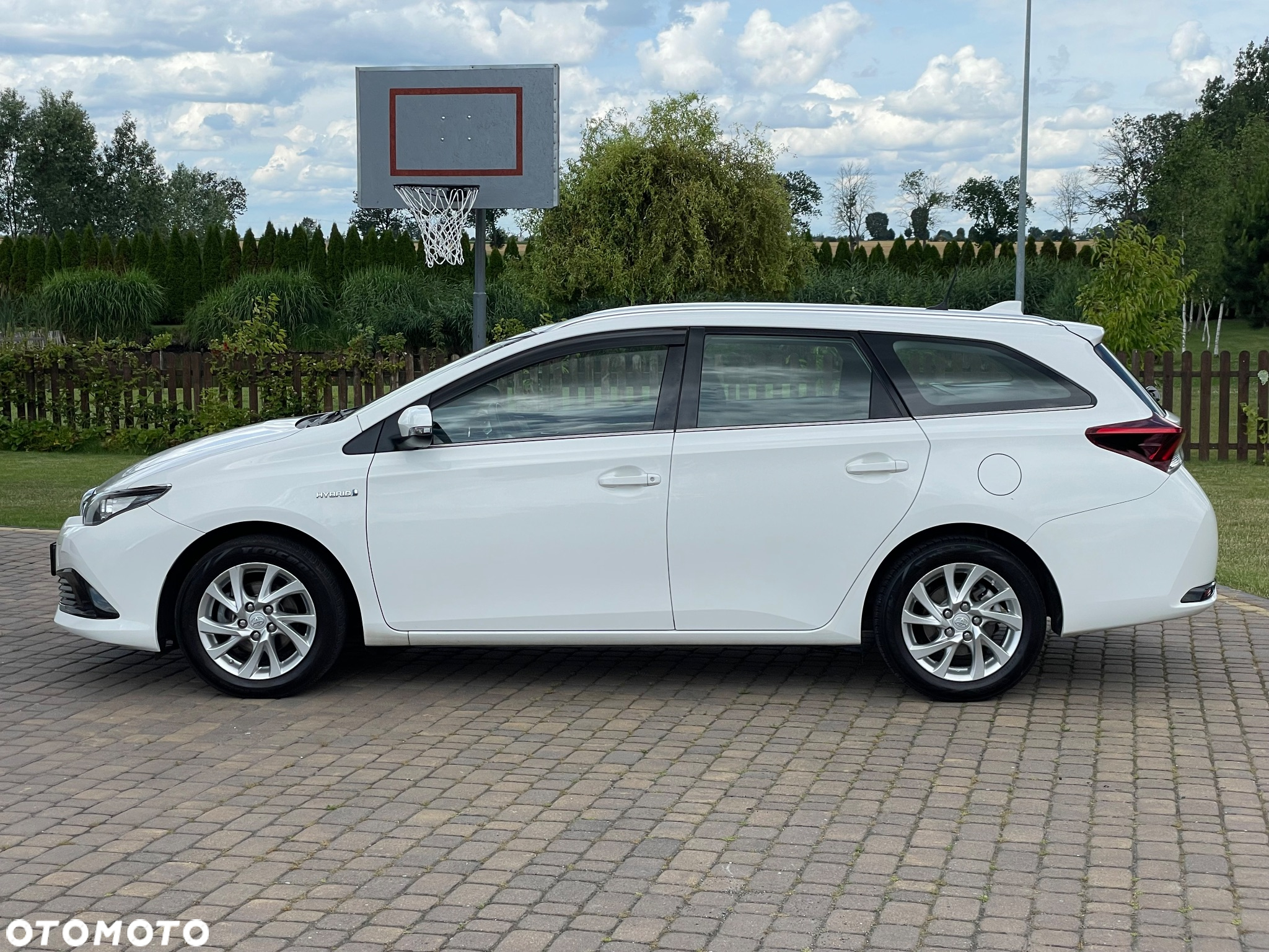 Toyota Auris - 11