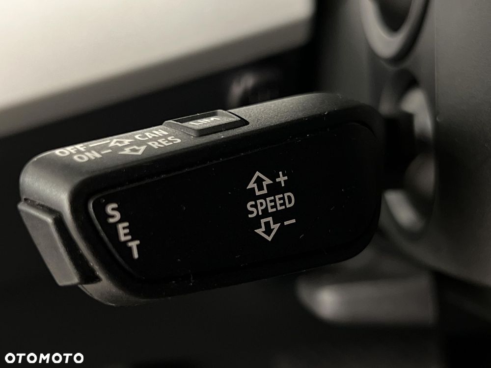 Audi A4 Limousine - 36