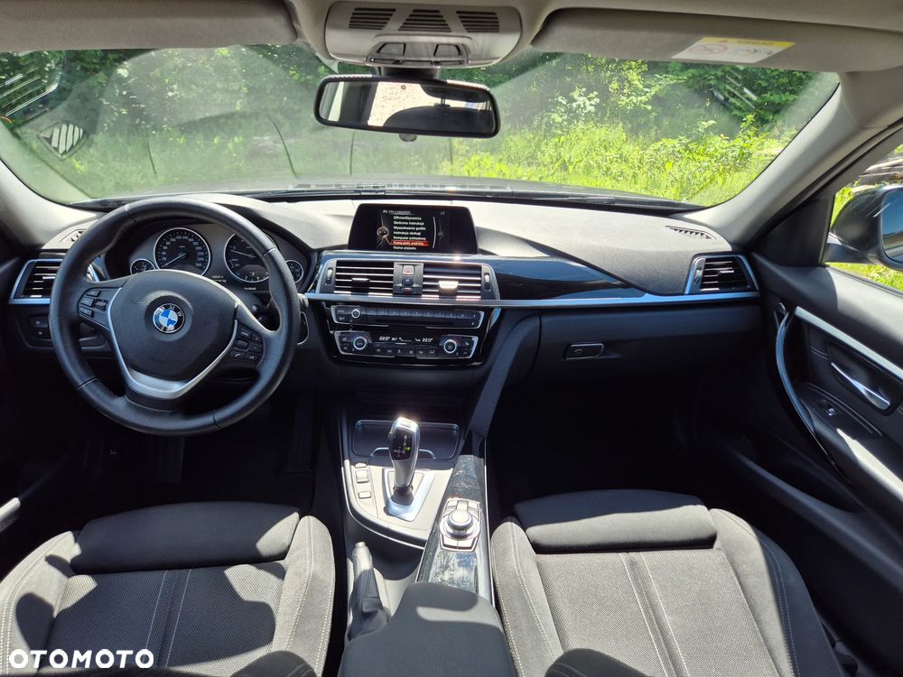 BMW Seria 3 320d xDrive Edition Luxury Line Purity - 29