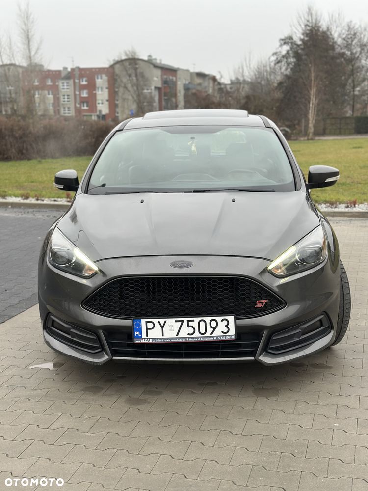 Ford Focus 2.0 EcoBoost ST - 6