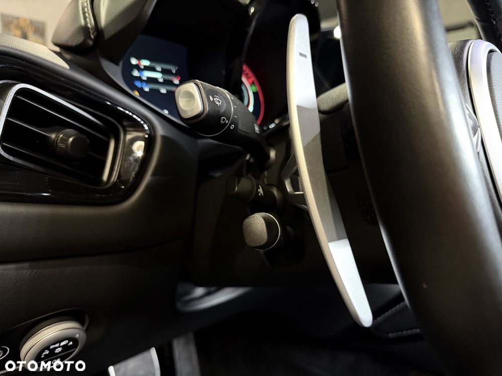 Aston Martin Vantage - 20