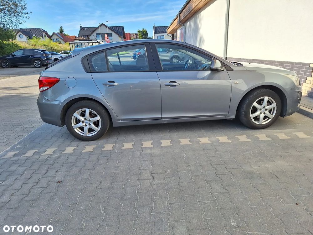 Chevrolet Cruze 1.8 LT+ - 8
