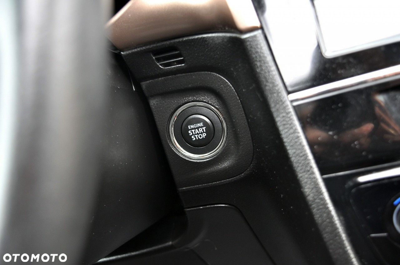 Suzuki Vitara 1.6 Premium 2WD - 22