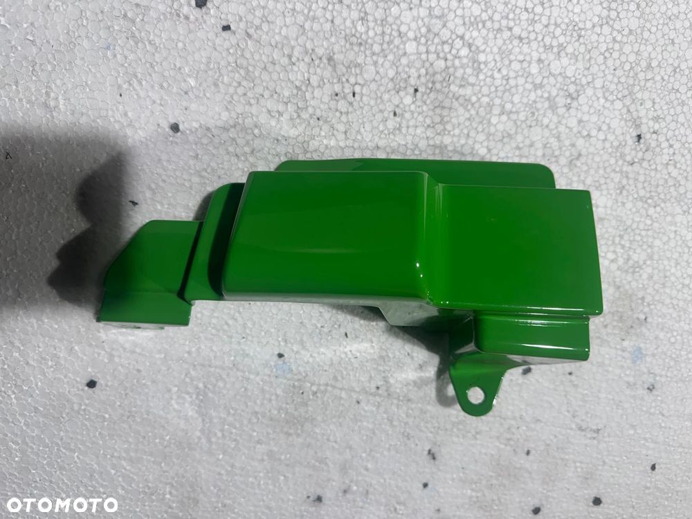 81.62410-0180 Maskownica dolnego zawiasu - 2