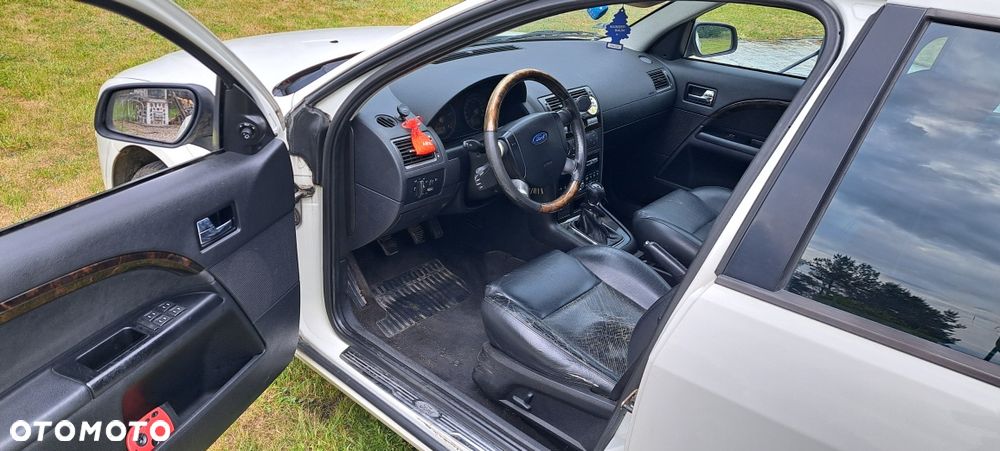 Ford Mondeo - 4