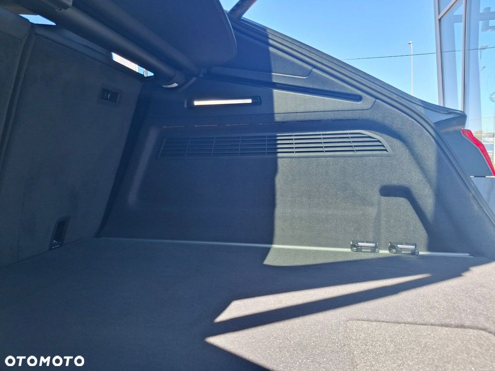 Audi Q8 - 13