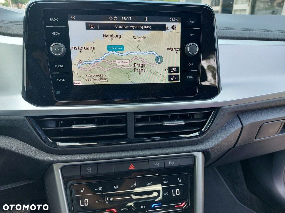 Volkswagen T-Roc - 22