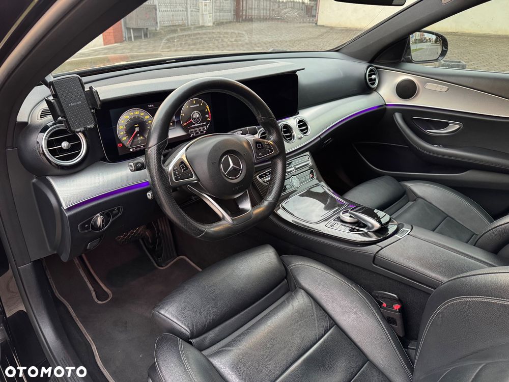 Mercedes-Benz Klasa E - 9