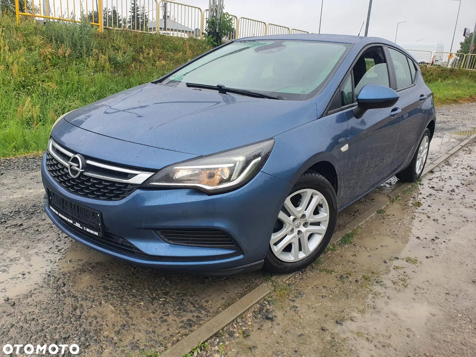 Opel Astra 1.6 D (CDTI) Dynamic - 1