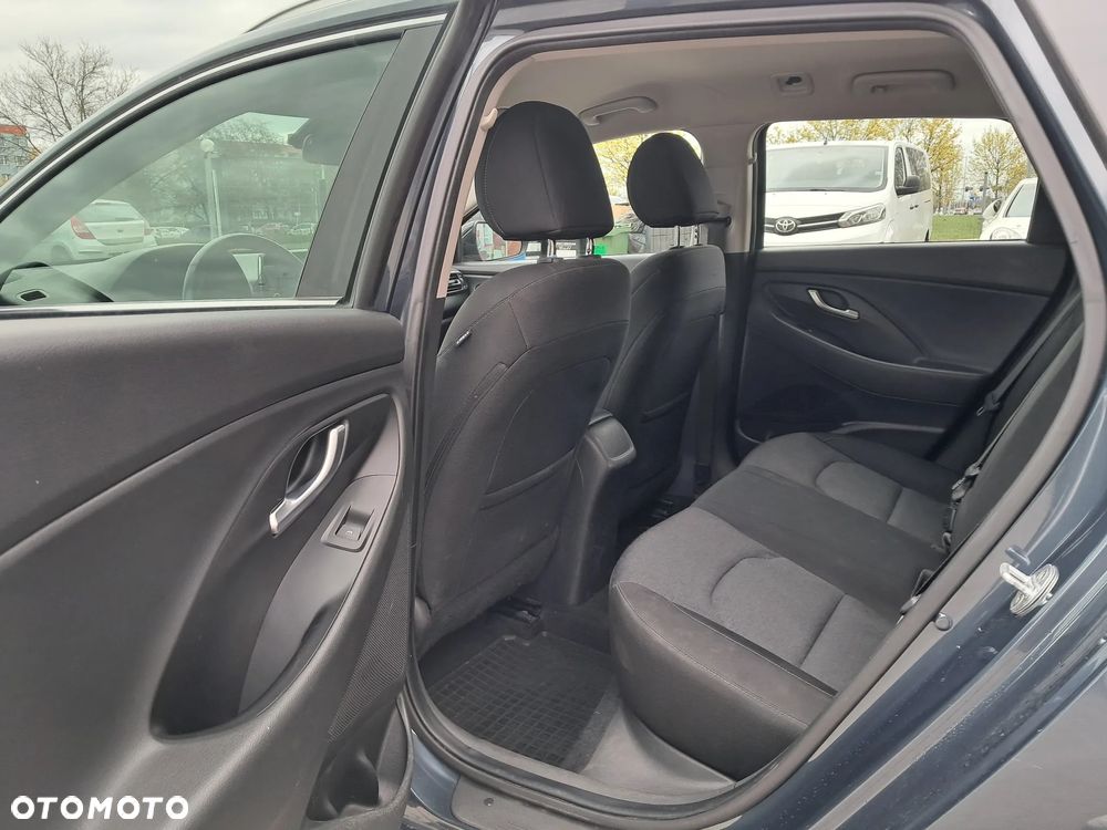 Hyundai i30 1.0 T-GDI Smart - 10