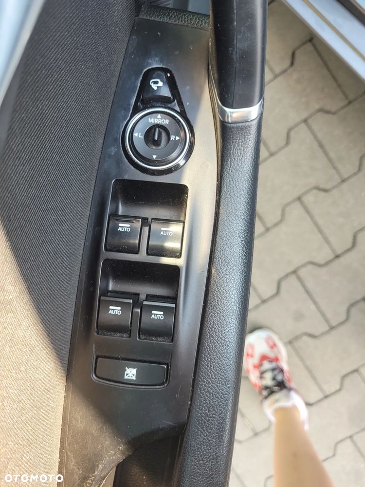 Hyundai i40 2.0 GDI Comfort + - 18
