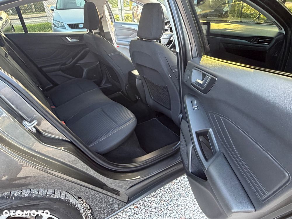 Ford Focus 1.5 EcoBlue STart-Stopp-System TITANIUM X - 19