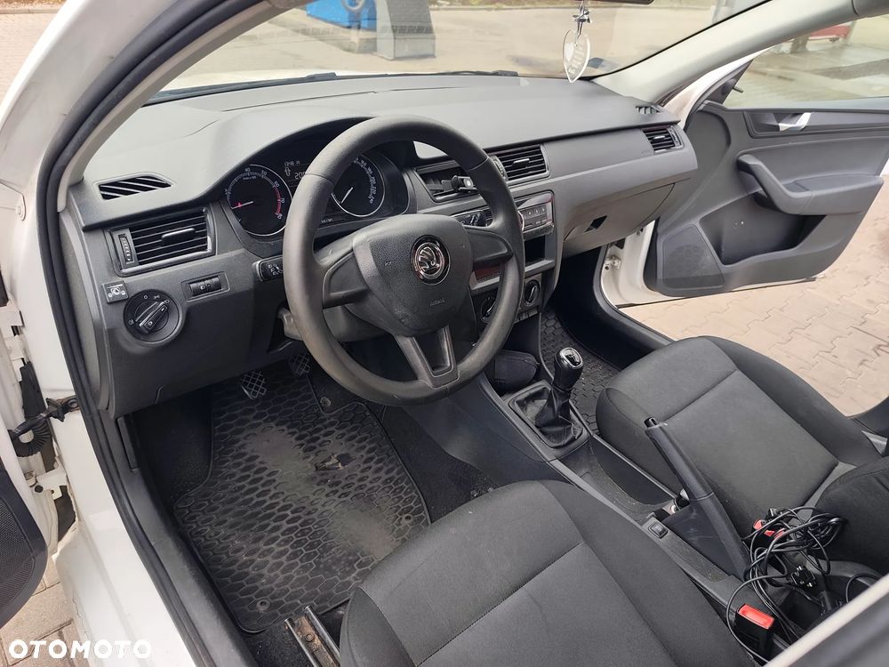 Skoda RAPID 1.0 TSI Active - 5