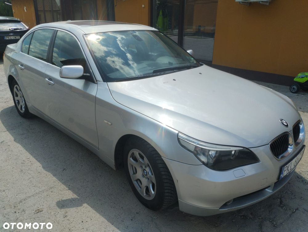BMW Seria 5 523i - 3