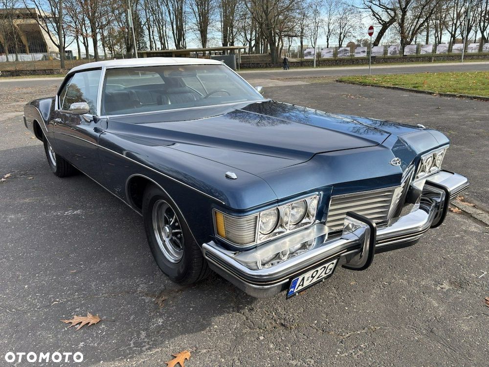 Buick Riviera - 2