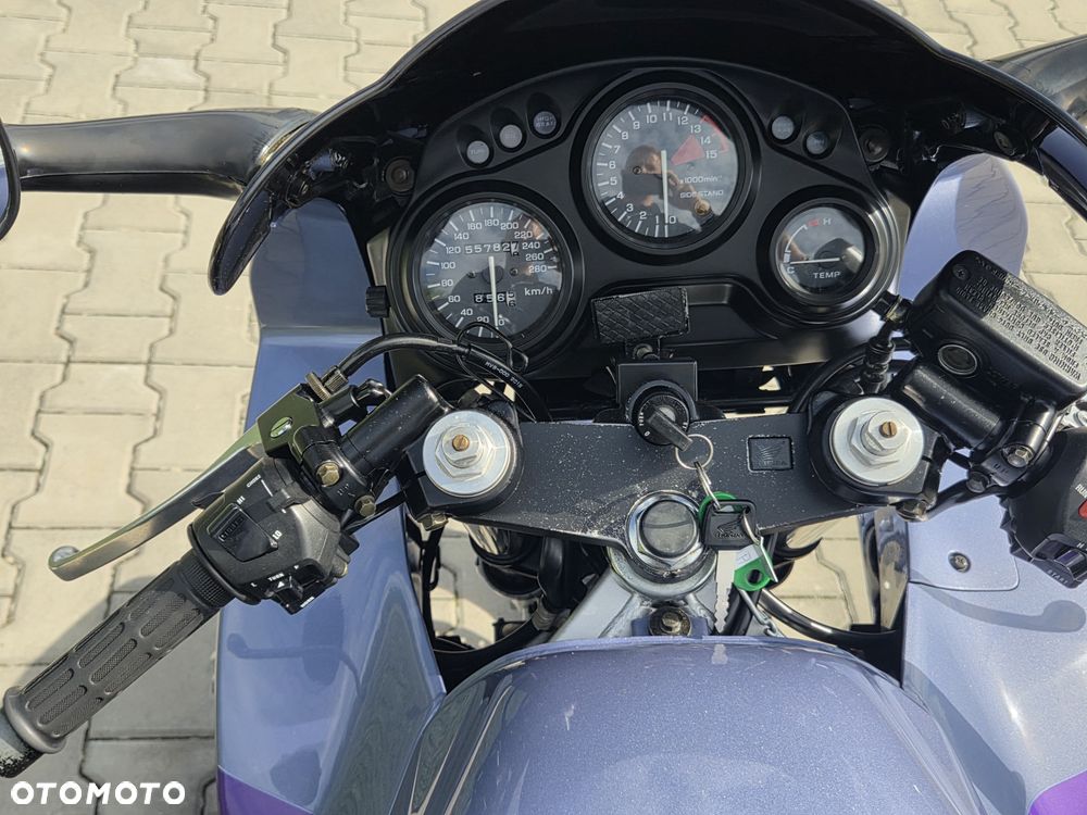 Honda CBR - 36