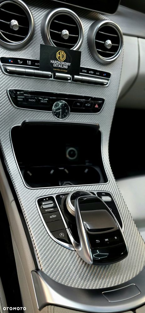 Mercedes-Benz Klasa C 300 7G-TRONIC - 18