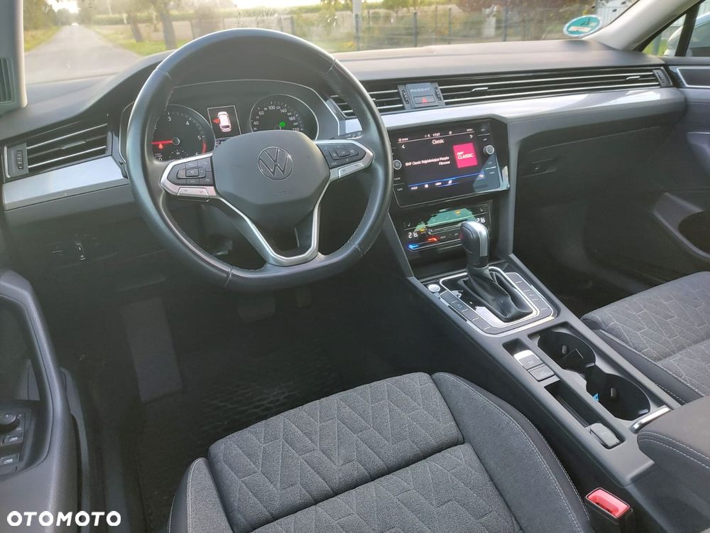 Volkswagen Passat 2.0 TDI SCR Style DSG - 9