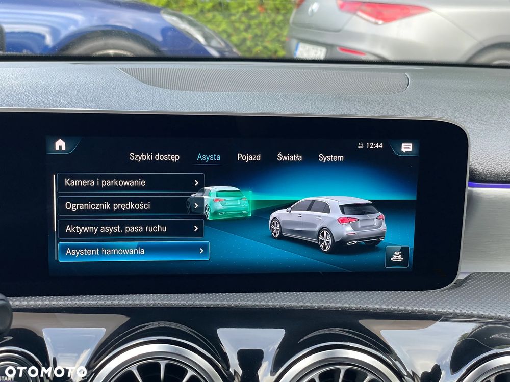 Mercedes-Benz Klasa A 180 AMG Line 7G-DCT - 33