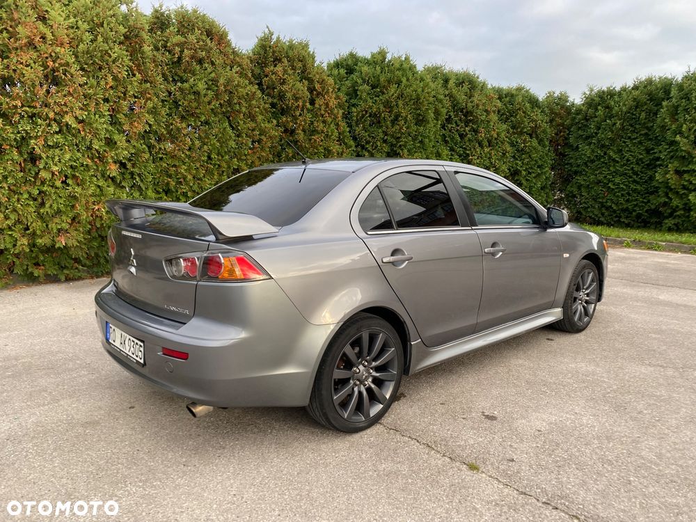Mitsubishi Lancer - 33