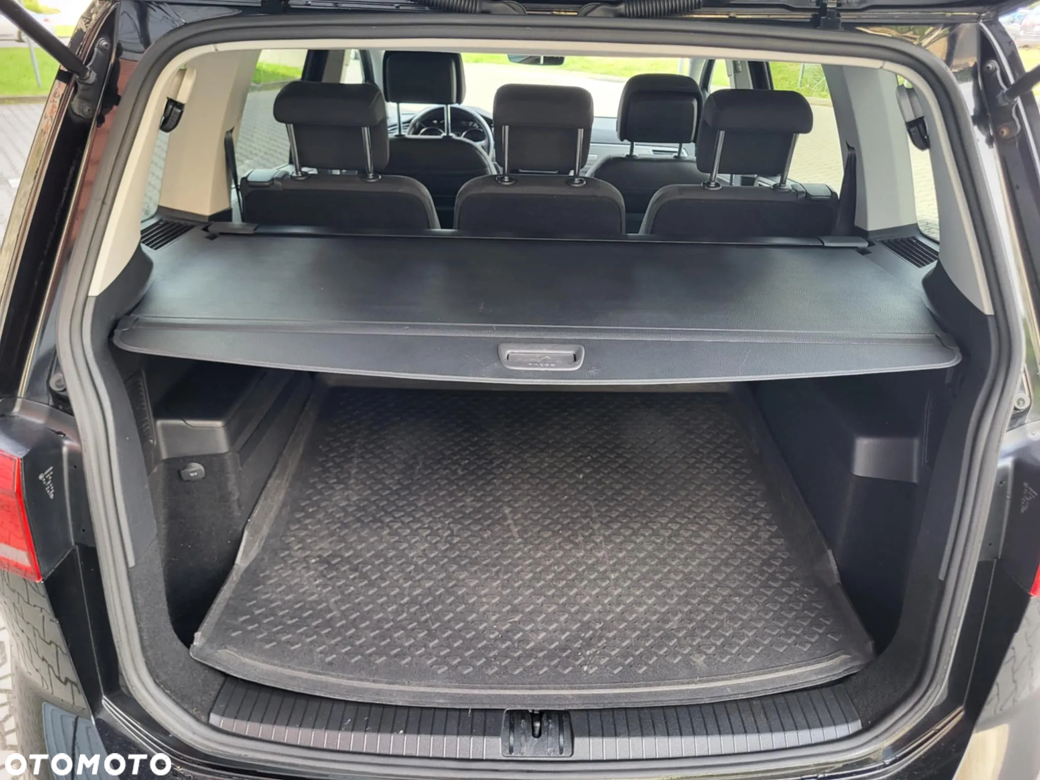 Volkswagen Touran 1.4 TSI (BlueMotion Technology) Comfortline - 11