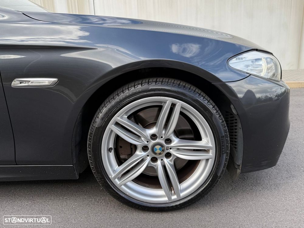 BMW 550 i Pack M Auto - 9